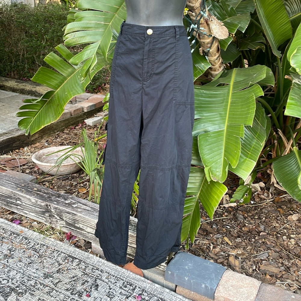 Lauren Ralph Lauren cropped cargo pants with gold tone